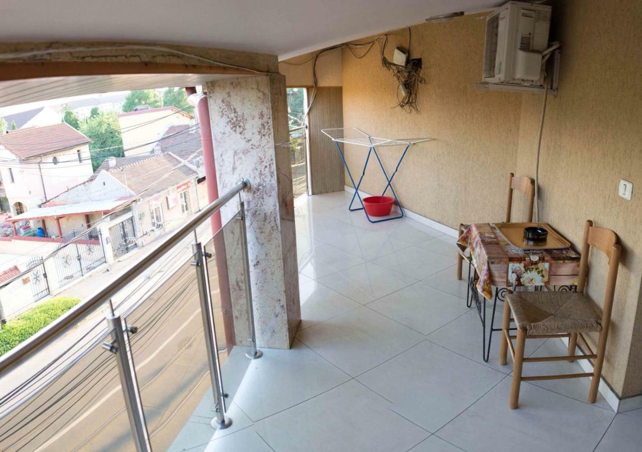 Penthouse De Lux Lägenhet Oradea Exteriör bild